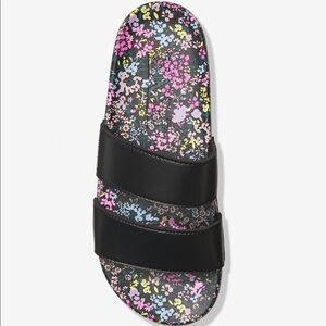 Victoria’s Secret By Pink Flowerbed Strap Slides
